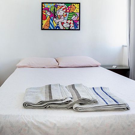 Apartamento Completo Na Praia De Copacabana 02 Quartos Com Vista Lateral Mar Em Andar Alto, Ar, Wifi , Netflix, Pauloangerami Rmvc18 ริโอเดจาเนโร ภายนอก รูปภาพ