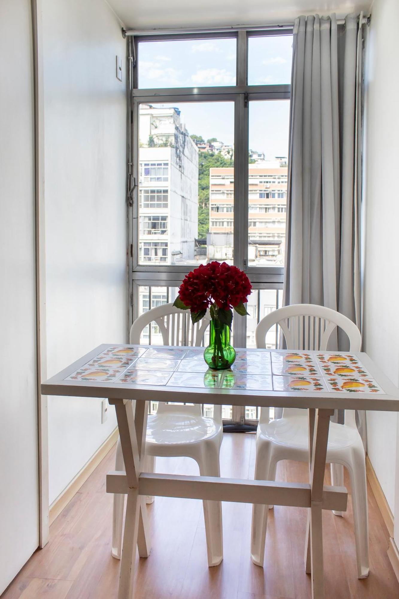 Apartamento Completo Na Praia De Copacabana 02 Quartos Com Vista Lateral Mar Em Andar Alto, Ar, Wifi , Netflix, Pauloangerami Rmvc18 ริโอเดจาเนโร ภายนอก รูปภาพ